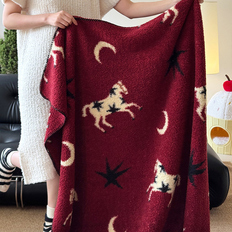 Couverture tricotée festive pour l'Année du Cheval - image 5