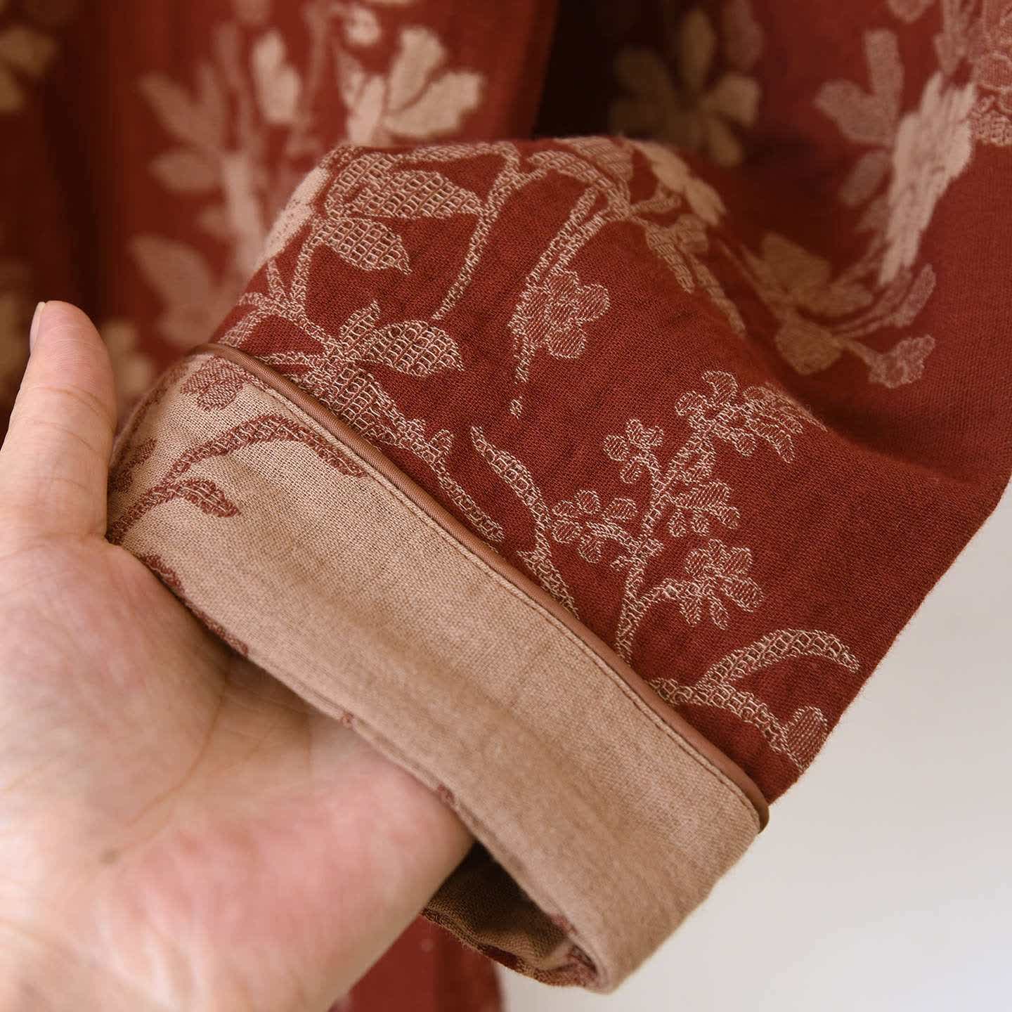 Pyjama en gaze de coton à motif jacquard de fleurs de prunier - image 10