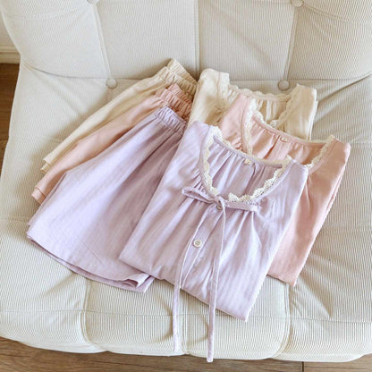 Ensemble pyjama court uni avec bordure en dentelle - image 1