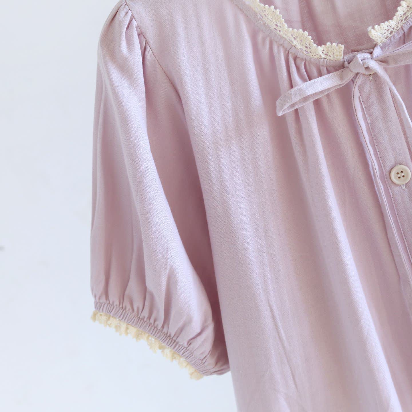 Ensemble pyjama court uni avec bordure en dentelle - image 10