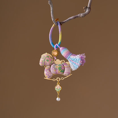 Décoration suspendue à pompon de cheval oriental - violet clair - 3 pièces - 4,65 cm x 5 cm - image 1