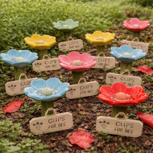 Abreuvoir pour abeilles en forme de fleur, en résine - image 0