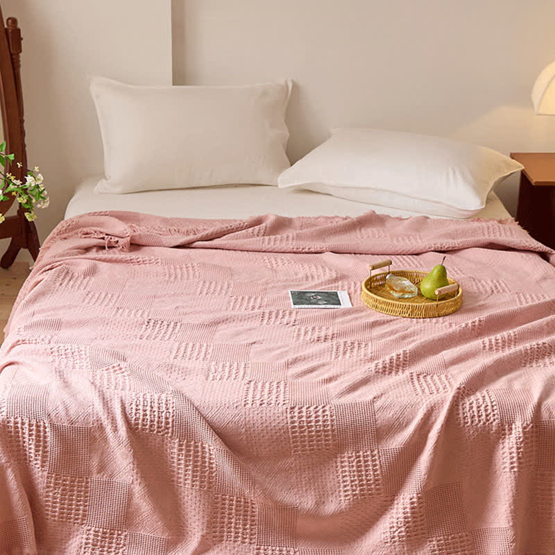 Couverture matelassée en coton avec bordure en piqué gaufré et pompons - image 5