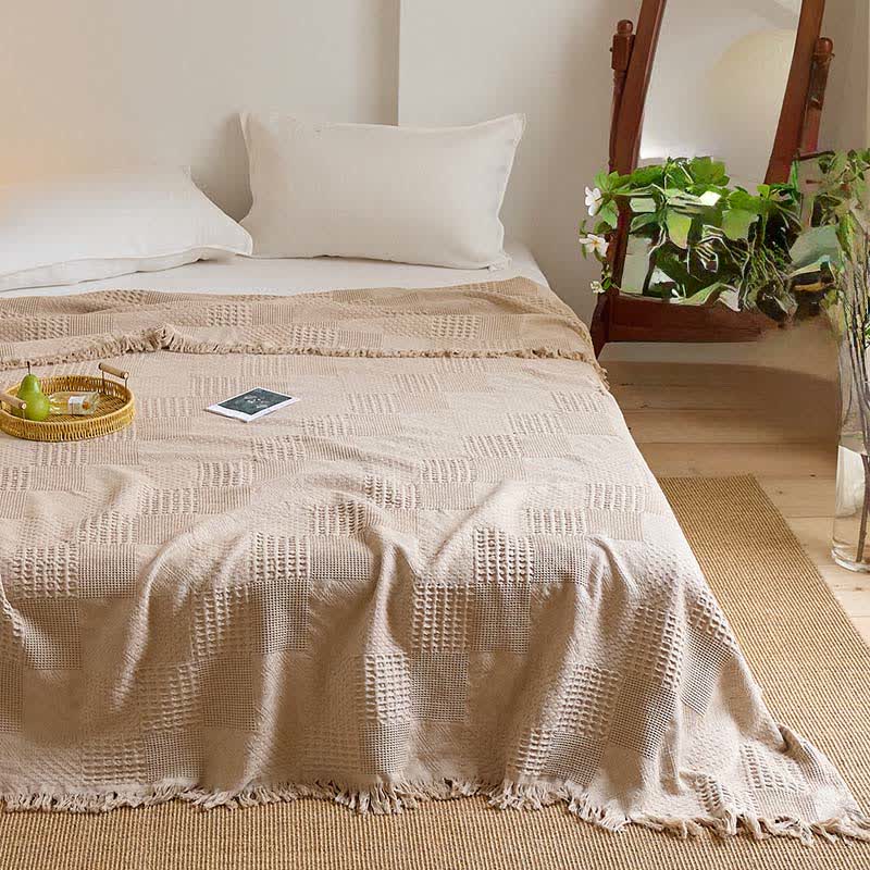 Couverture matelassée en coton avec bordure en piqué gaufré et pompons - image 12