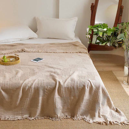 Couverture matelassée en coton avec bordure en piqué gaufré et pompons - image 12