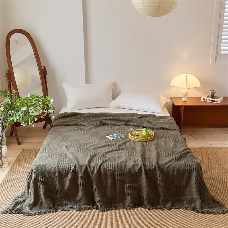 Couverture matelassée en coton avec bordure en piqué gaufré et pompons - vert foncé - 200 cm x 230 cm - image 9