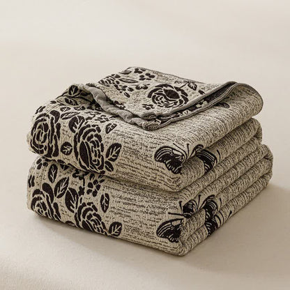 Couverture de style cottage à motif floral et papillons, confectionnée en pur coton. - image 1