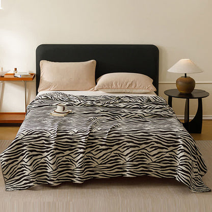 Couette moderne à rayures zébrées en pur coton - Noir - 200 cm x 230 cm - image 0