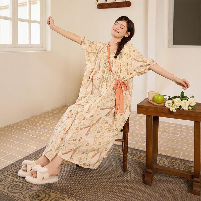 Chemise de nuit à motif vintage, col à volants et lien sur le côté - image 4