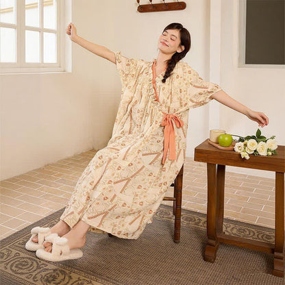 Chemise de nuit à motif vintage, col à volants et lien sur le côté - image 4