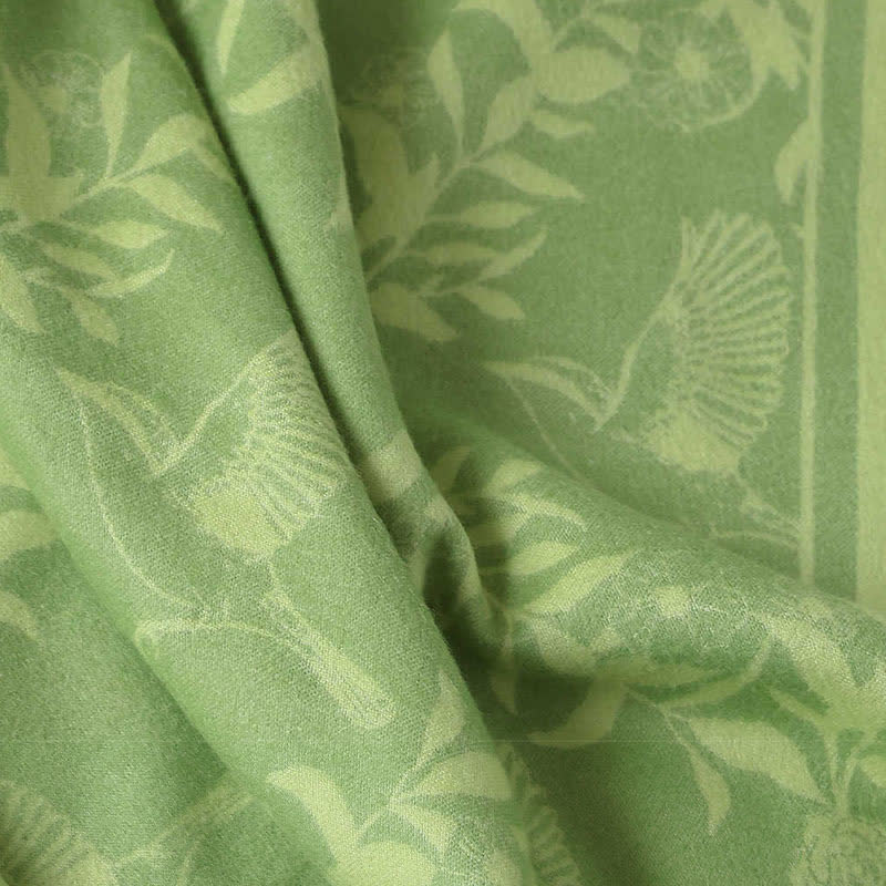 plaid vert à pompons artistiques et botaniques - image 12