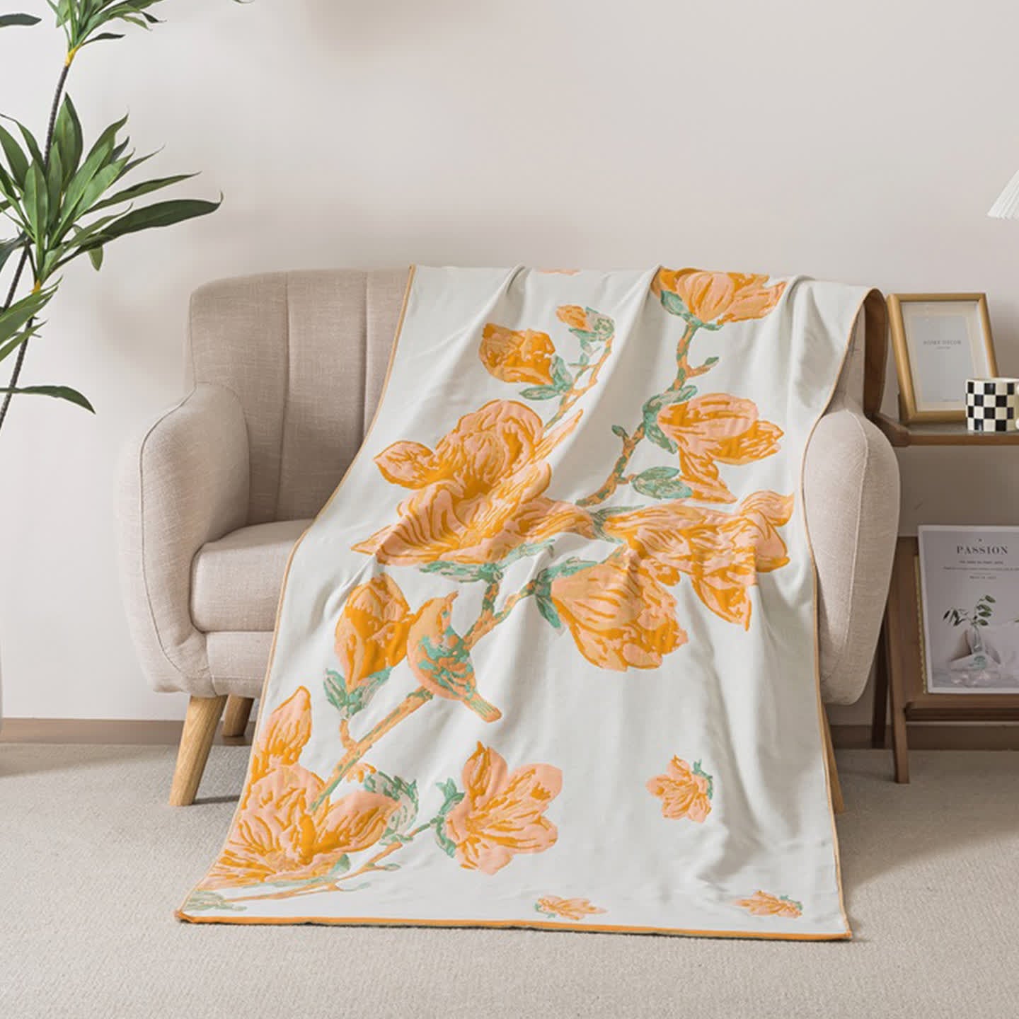 Serviette de bain luxueuse en gaze de coton à motifs floraux et d'oiseaux - Jaune - 90 cm x 180 cm - image 1