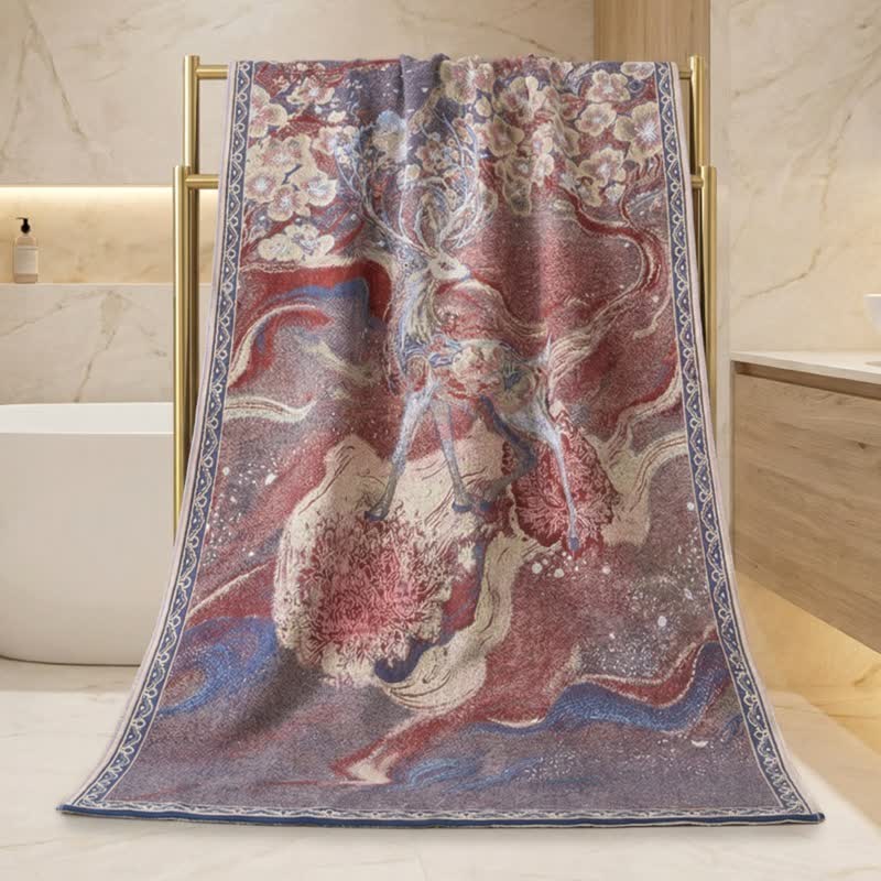 Serviette de bain onirique en gaze de coton à motif de cerfs et de fleurs - image 3