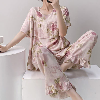 Ensemble pyjama rose à col rond et motif chrysanthème - image 1