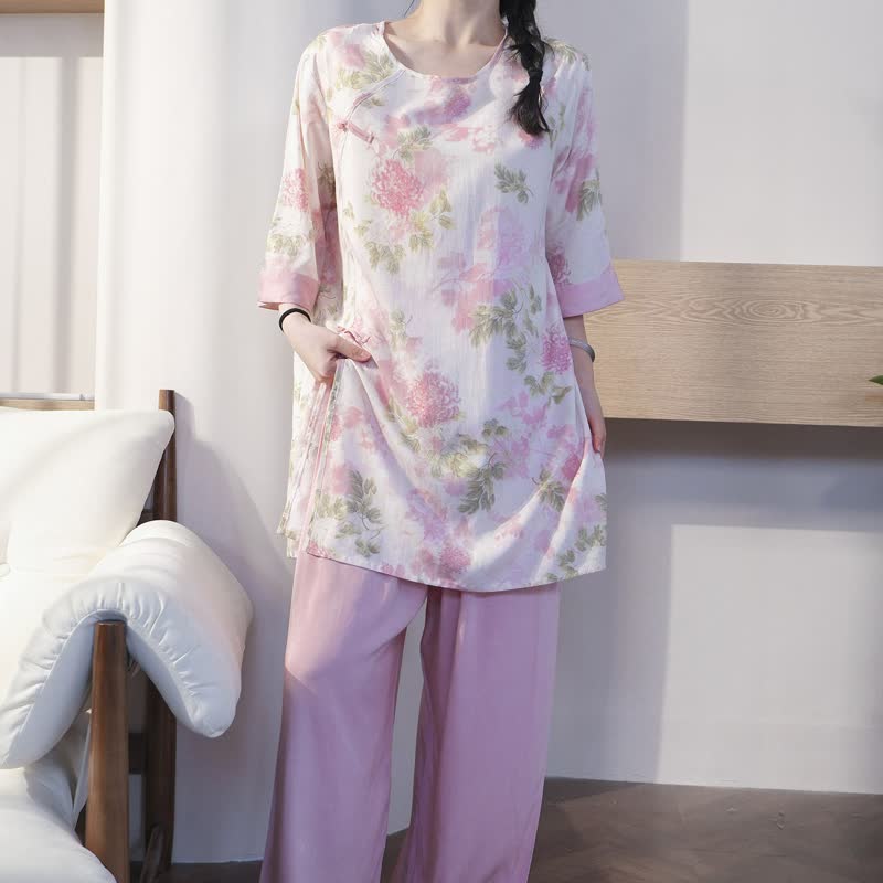 Ensemble de vêtements d'intérieur élégant de style oriental avec un motif de chrysanthème - image 2