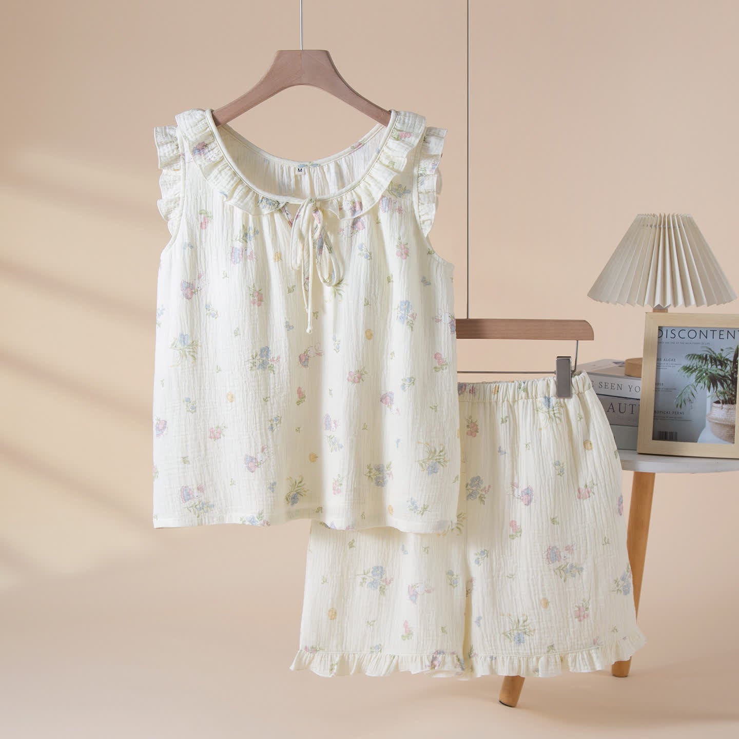Pyjama en gaze de coton avec motifs de lapins et de fleurs. - Beige - XL - image 0