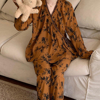 Ensemble pyjama à col volanté et motif de feuilles - image 1