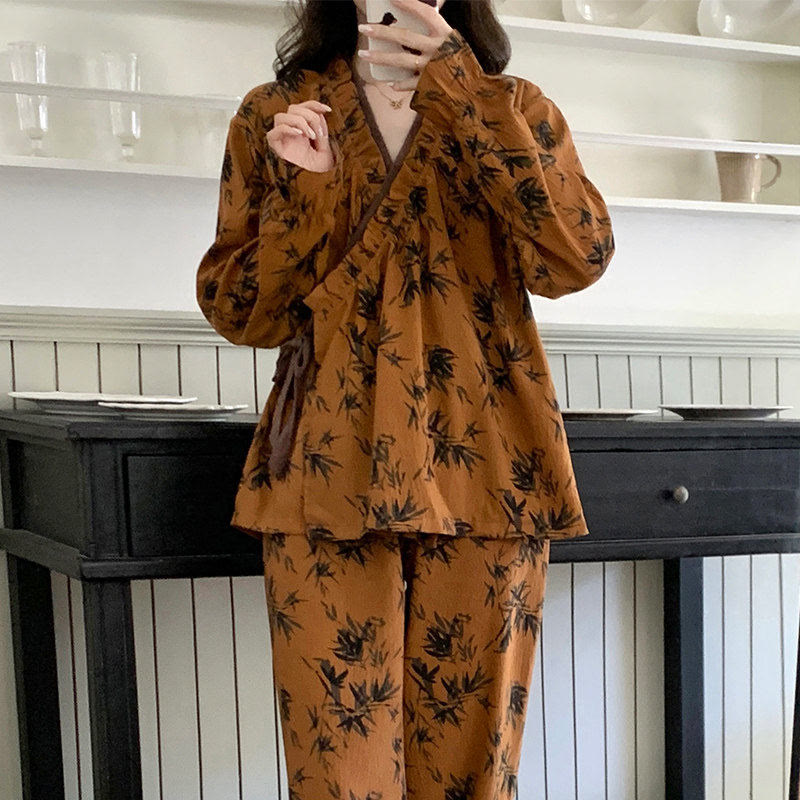 Ensemble pyjama à col volanté et motif de feuilles - image 3