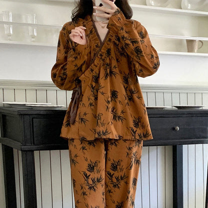 Ensemble pyjama à col volanté et motif de feuilles - image 3