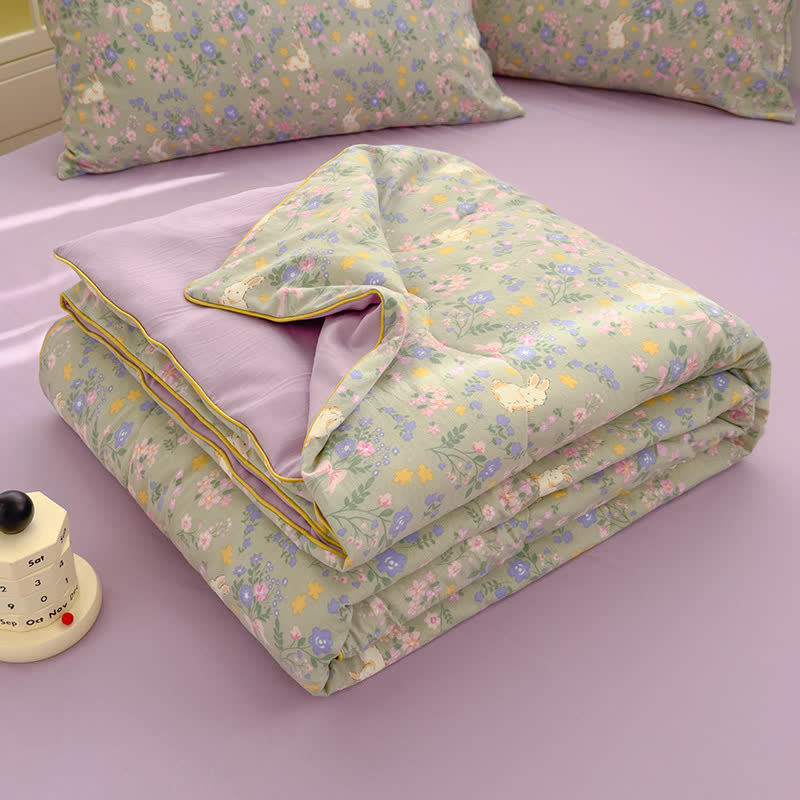 Couverture en coton avec lapin et fleurs de conte de fées - image 1