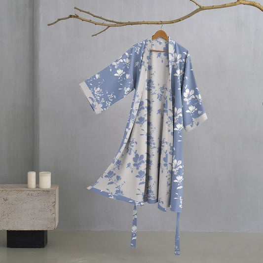 Peignoir élégant de style kimono, confectionné en coton double épaisseur à motif floral. - Bleu - XL - image 0
