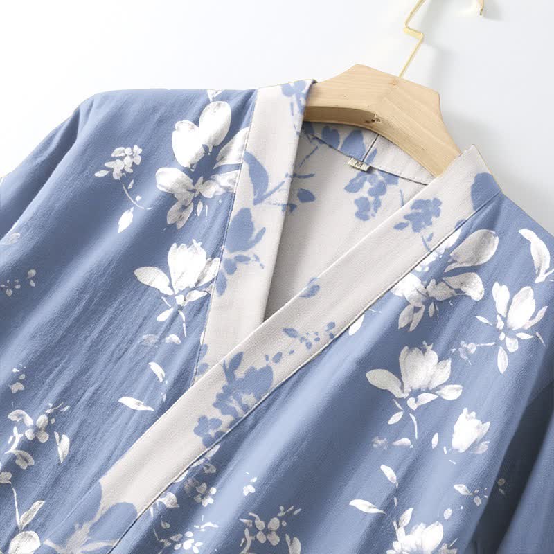 Peignoir élégant de style kimono, confectionné en coton double épaisseur à motif floral. - image 4