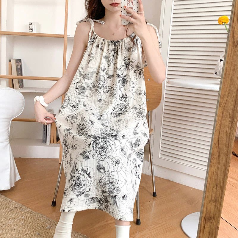 Chemise de nuit en coton ornée de motifs floraux et d'encre artistique. - image 6