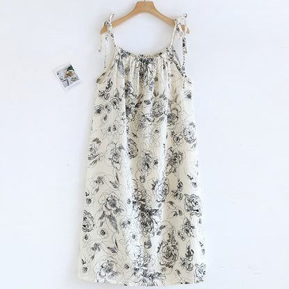 Chemise de nuit en coton ornée de motifs floraux et d'encre artistique. - image 2