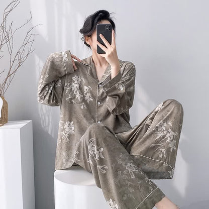 Ensemble pyjama élégant à motif lys - image 1