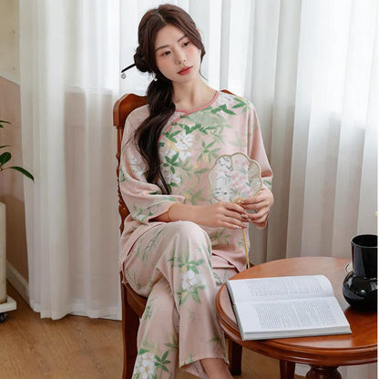 Ensemble pyjama à motifs floraux et de feuilles orientales - image 1