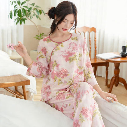 Ensemble pyjama rose oriental à motifs floraux - image 1