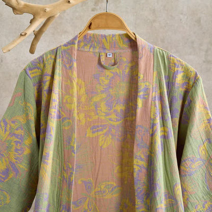Peignoir en coton à manches courtes, orné de motifs floraux artistiques. - image 3