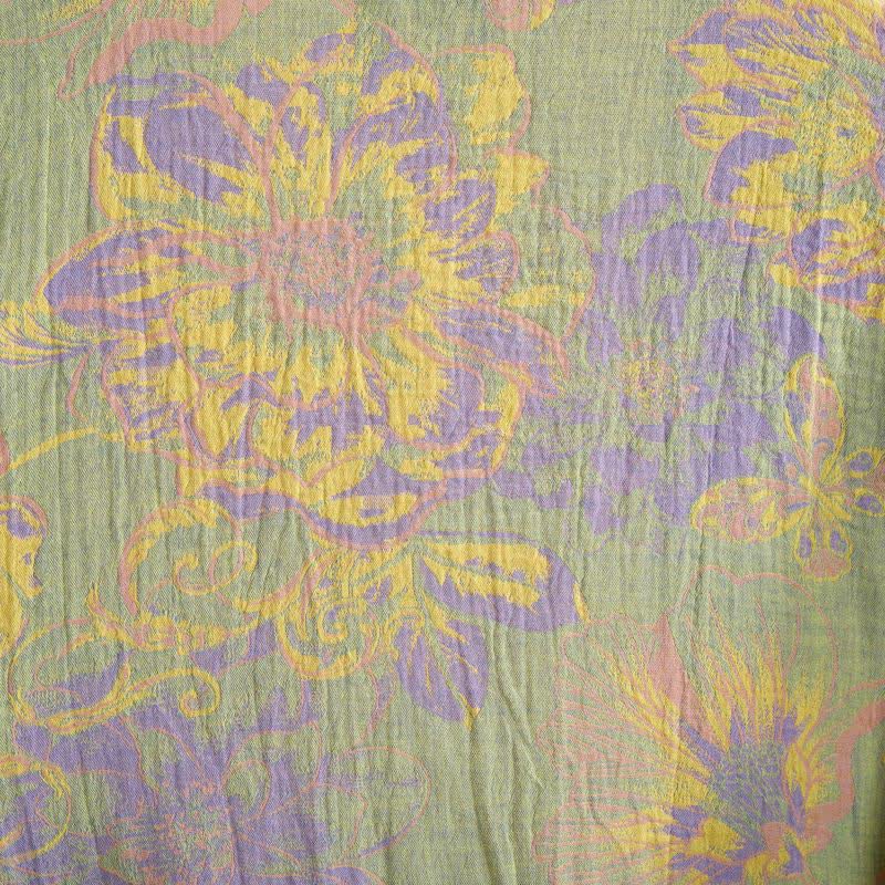 Peignoir en coton à manches courtes, orné de motifs floraux artistiques. - image 8