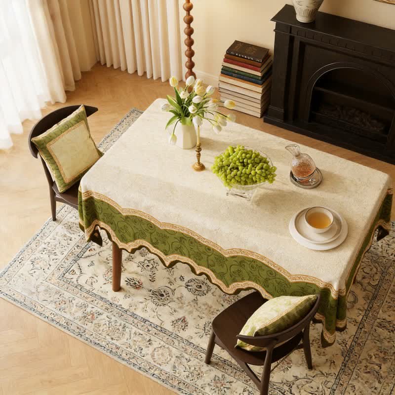 Nappe vintage à motif botanique et bord ondulé - image 2