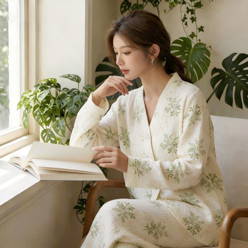 Ensemble pyjama en gaze de coton à motif de feuilles botaniques - image 1