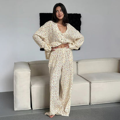Ensemble pyjama en coton à col en V et motif floral - image 2