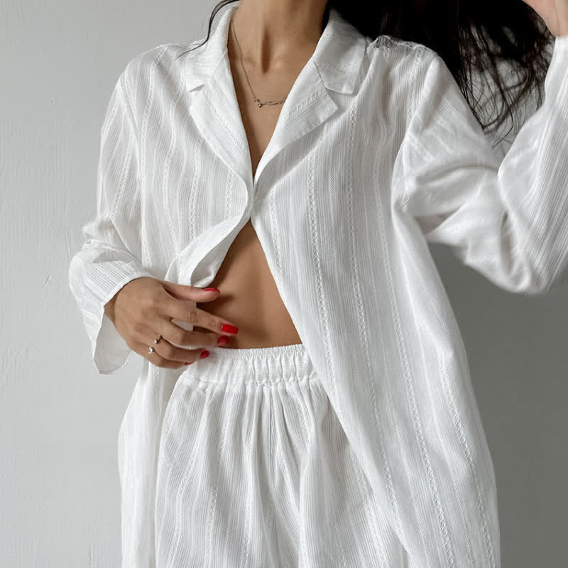 Pyjama rayé de style minimaliste - image 4