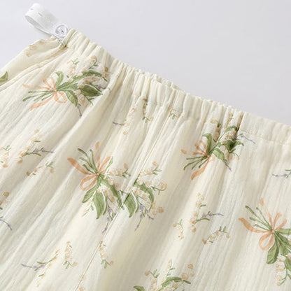 Ensemble pyjama en gaze de coton avec un bouquet de fleurs - image 10
