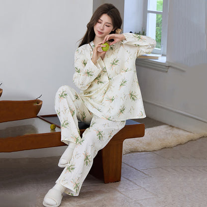 Ensemble pyjama en gaze de coton avec un bouquet de fleurs - image 3