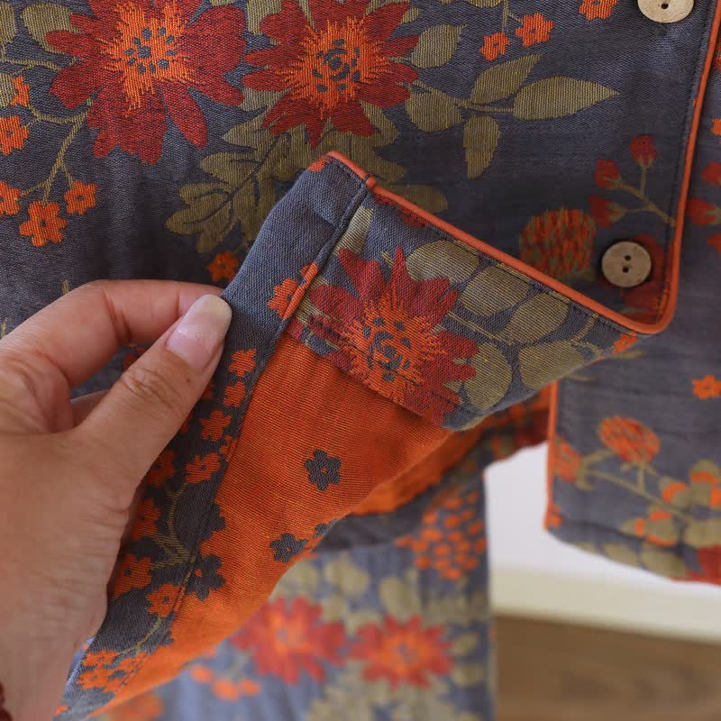 Pyjama en gaze de coton d'inspiration vintage avec un motif floral - image 9