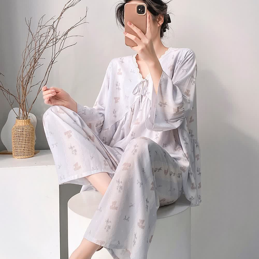 Ensemble pyjama à motif floral et nœud, col en V et bordure en dentelle - image 4