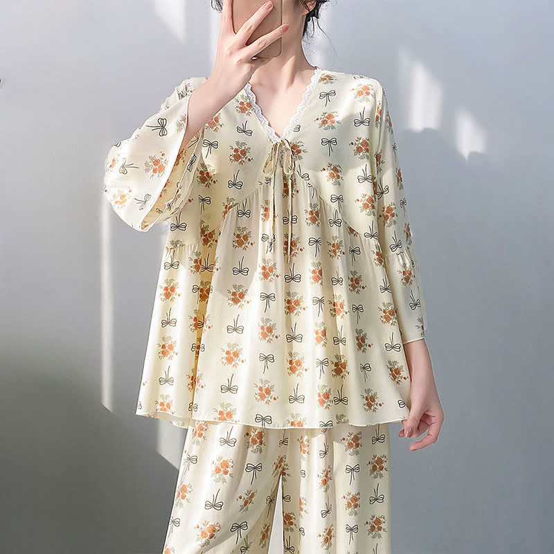 Pyjama rustique à bordures fleuries et à nœuds - image 1