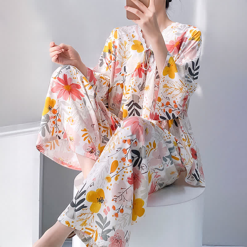 Ensemble pyjama orné de dentelle à motifs floraux et de feuilles - image 2