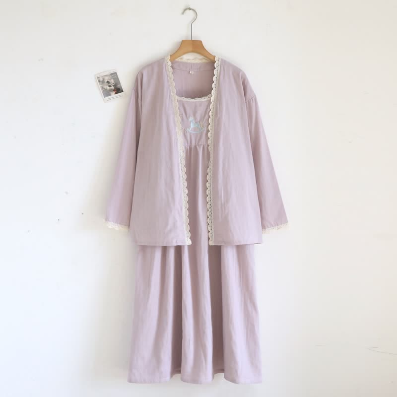 Ensemble nuisette et plaid avec broderie poney - image 1