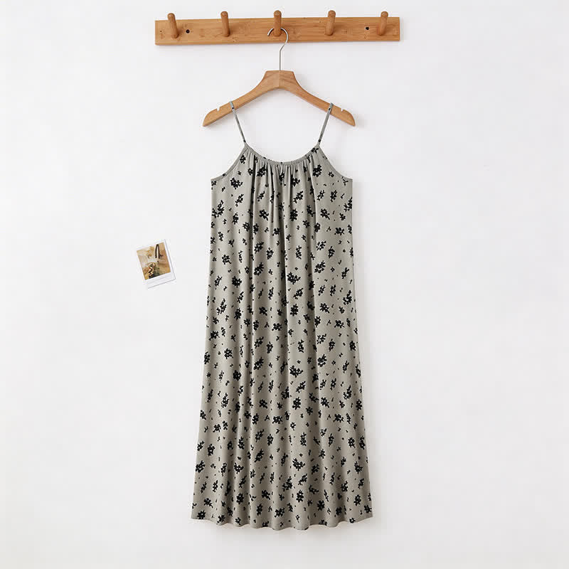 Chemise de nuit vintage à motifs floraux et de feuilles - image 4