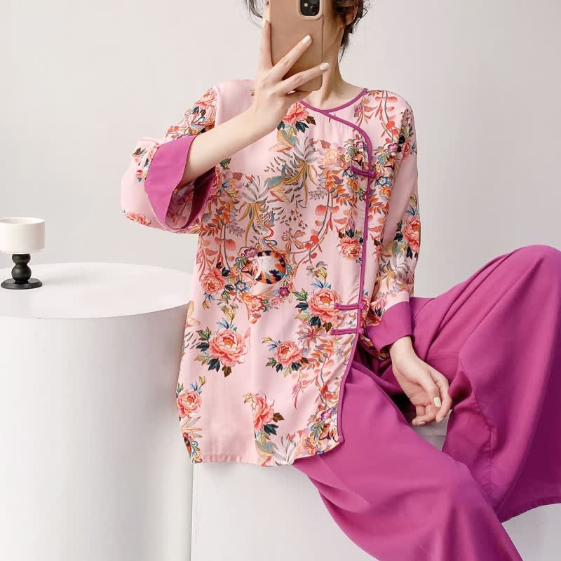 Ensemble de vêtements d'intérieur à motifs floraux et de chats de style oriental - image 2