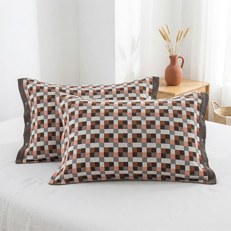 Taies d'oreiller en pur coton à motif à carreaux et boutons (2 pièces) - Rouge et marron - 52 cm x 76 cm - image 0