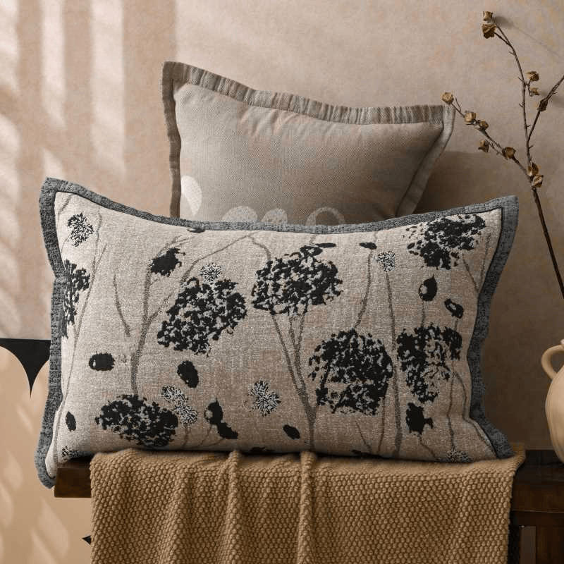 Taies d'oreiller en jacquard de coton à motif floral et boutons (2 pièces) - Noir - 80 cm x 54 cm - image 0