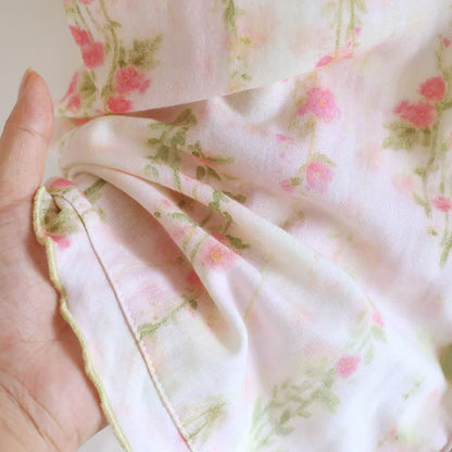 Ensemble pyjama romantique en coton rose avec col en V (3 pièces) - image 10