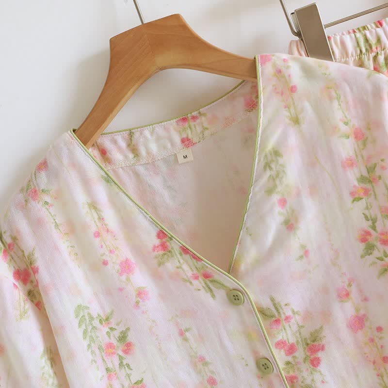 Ensemble pyjama romantique en coton rose avec col en V (3 pièces) - image 3